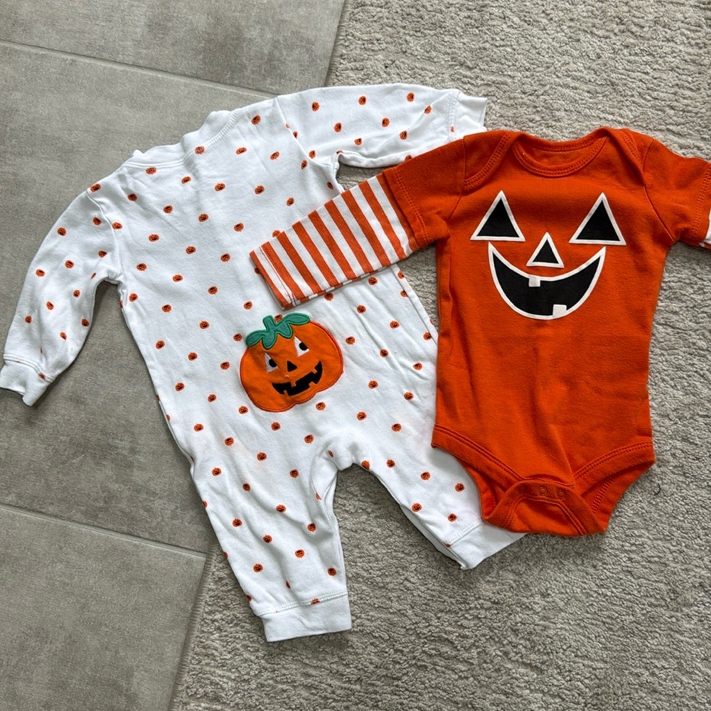 *Gently Worn* 2 Piece Halloween Onesie Bundle - Carter's 6M, Orange Stripe 3-6M
